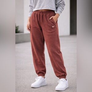 Nike women’s Therma-FIT Fleece Sweatpants size XL brown High Rise FB5578-218